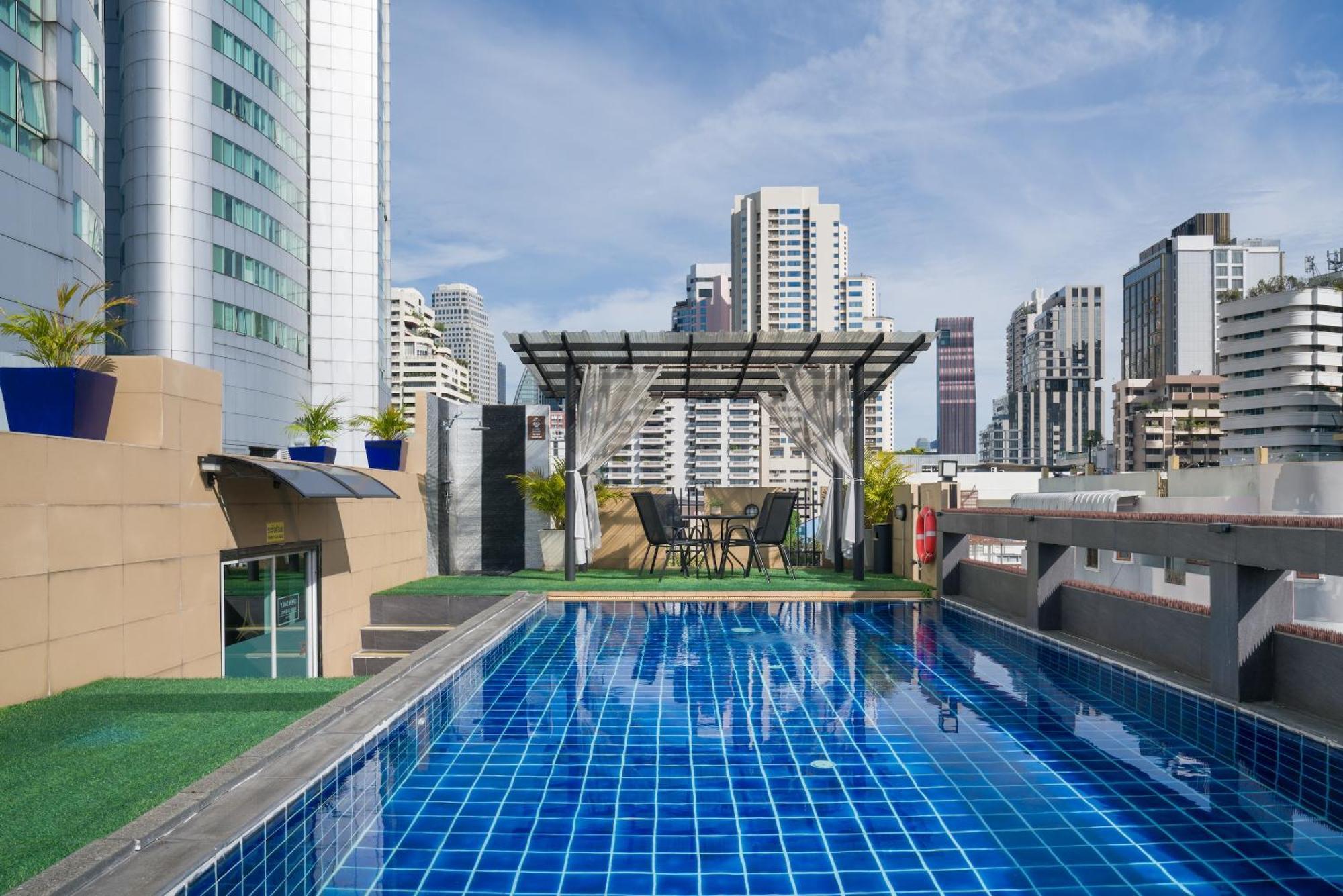 Aspira Suites Sukhumvit 20 Bangkok Buitenkant foto