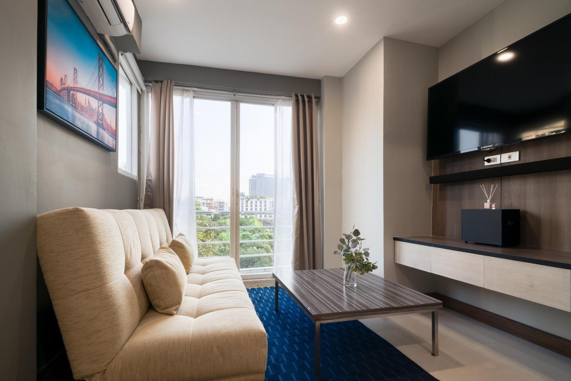 Aspira Suites Sukhumvit 20 Bangkok Buitenkant foto